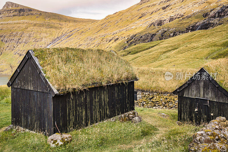 Saksun Village Faroe Islands草屋顶谷仓Streymoy Island